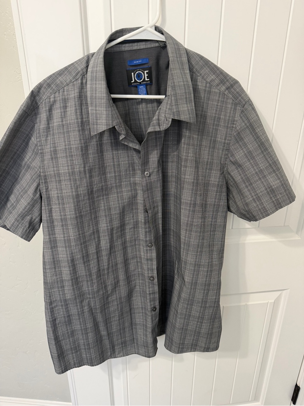 Joseph Abboud Gray Plaid Short-Sleeve Button-Down Shirt